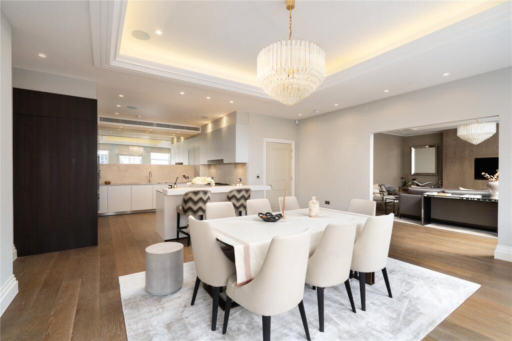 3 bedroom apartment for sale in Pont Street, Belgravia, London, SW1X